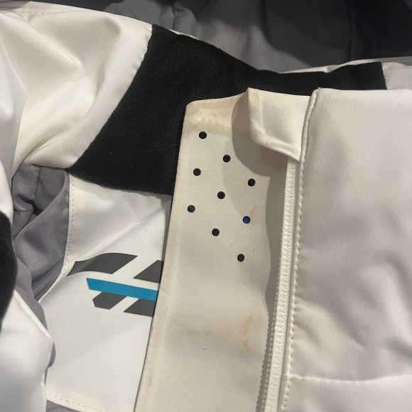 Obermeyer White and Blue Ski Jacket - Picture 4 of 16